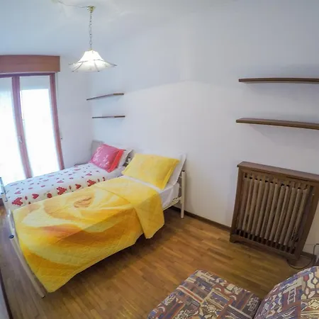Triangolo Apartment *